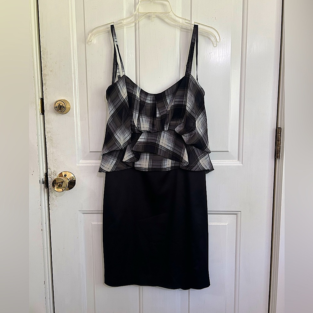 Bcbgmaxazria dress